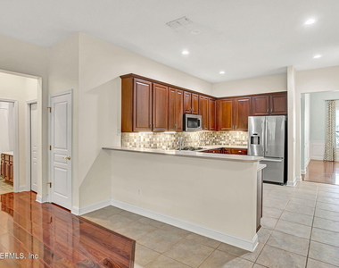 1837 Forest Glen Way - Photo Thumbnail 11