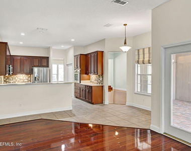 1837 Forest Glen Way - Photo Thumbnail 12