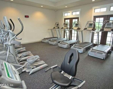 1837 Forest Glen Way - Photo Thumbnail 47