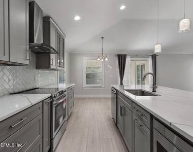 744 Dewdrop Loop - Photo Thumbnail 11