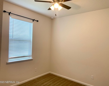 816 Redtail Lane - Photo Thumbnail 17