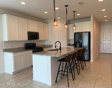 816 Redtail Lane - Photo Thumbnail 6