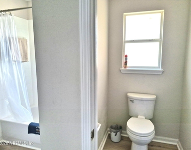 5260 Collins Road - Photo Thumbnail 14