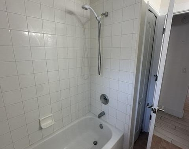 105 Ocean's Edge Drive - Photo Thumbnail 20