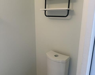 105 Ocean's Edge Drive - Photo Thumbnail 4