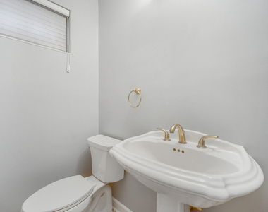 120 E 8th Street - Photo Thumbnail 22