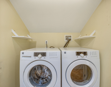 120 E 8th Street - Photo Thumbnail 24
