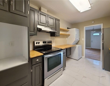 3225 Forrest Hills Drive - Photo Thumbnail 46