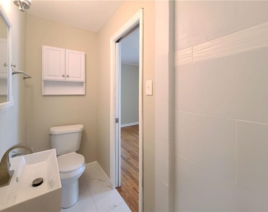 3225 Forrest Hills Drive - Photo Thumbnail 21
