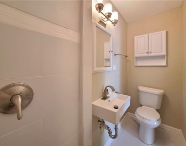 3225 Forrest Hills Drive - Photo Thumbnail 20