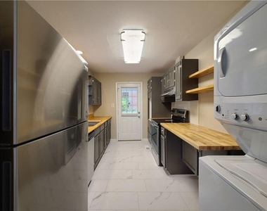 3225 Forrest Hills Drive - Photo Thumbnail 44