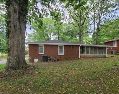 3225 Forrest Hills Drive - Photo Thumbnail 50