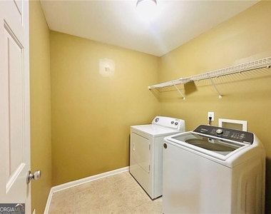 7613 Cedar Grove Ct. - Photo Thumbnail 5
