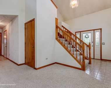69 N Lambert Road - Photo Thumbnail 4