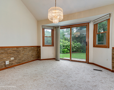 69 N Lambert Road - Photo Thumbnail 8