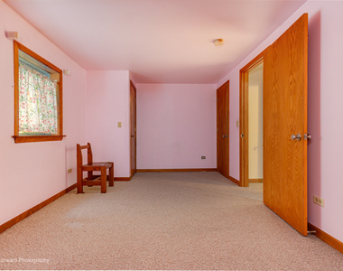 69 N Lambert Road - Photo Thumbnail 16