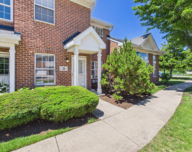 3 Charlotte Circle - Photo Thumbnail 2