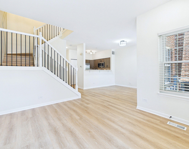 3 Charlotte Circle - Photo Thumbnail 9
