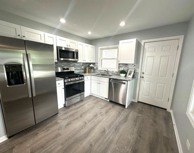 423 Westmore Meyers Road - Photo Thumbnail 3