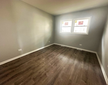 423 Westmore Meyers Road - Photo Thumbnail 5