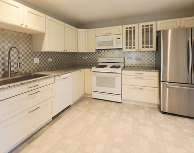 329 Redwing Drive - Photo Thumbnail 8