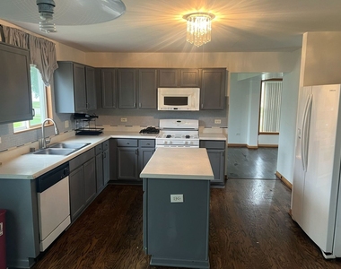 1 Ash Court - Photo Thumbnail 3
