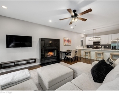 1751 W Division Street - Photo Thumbnail 6