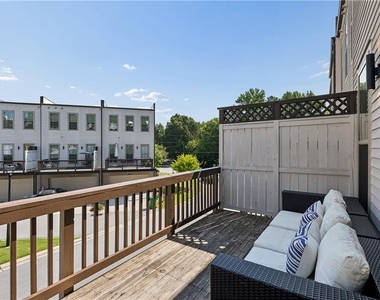 857 Constellation Drive - Photo Thumbnail 19