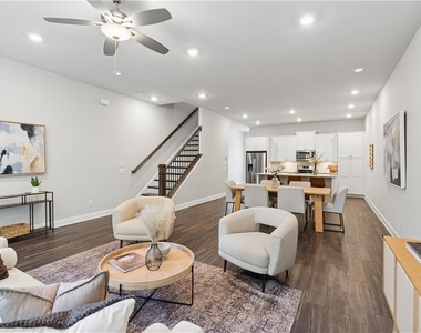 857 Constellation Drive - Photo Thumbnail 16