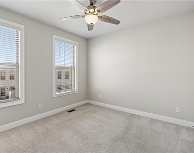 857 Constellation Drive - Photo Thumbnail 29