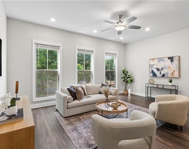 857 Constellation Drive - Photo Thumbnail 14