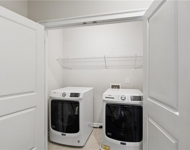 857 Constellation Drive - Photo Thumbnail 33
