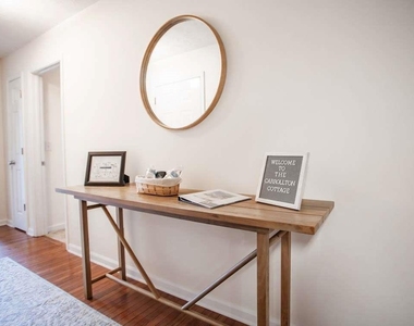 211 South Street - Photo Thumbnail 6