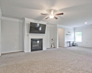 62 Flower Petal Way - Photo Thumbnail 4