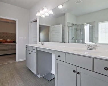 62 Flower Petal Way - Photo Thumbnail 14