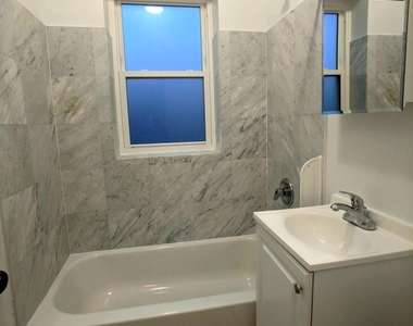 2349 N Drake Avenue - Photo Thumbnail 9