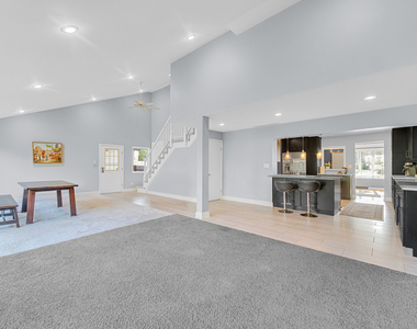 23327 N Wildwood Lane - Photo Thumbnail 4