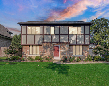 23327 N Wildwood Lane - Photo Thumbnail 1
