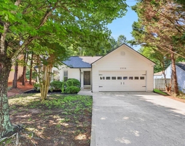 2558 Candlewood Way - Photo Thumbnail 3