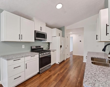 2558 Candlewood Way - Photo Thumbnail 11