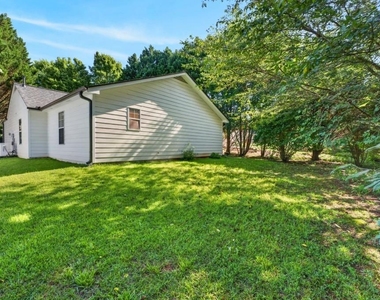 2558 Candlewood Way - Photo Thumbnail 24