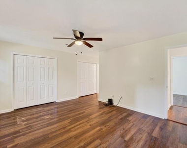 2558 Candlewood Way - Photo Thumbnail 15