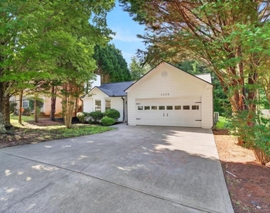 2558 Candlewood Way - Photo Thumbnail 2