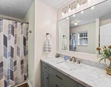 2558 Candlewood Way - Photo Thumbnail 18