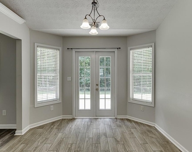 3535 Duncan Bridge Drive - Photo Thumbnail 12