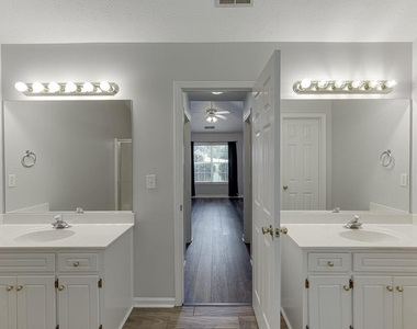 3535 Duncan Bridge Drive - Photo Thumbnail 27