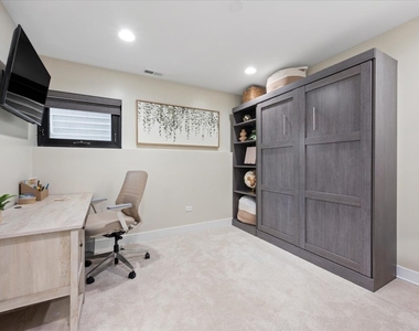 1349 N Leavitt Street - Photo Thumbnail 22