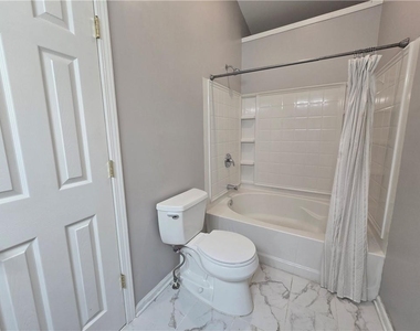 3222 Hidden Cove Circle - Photo Thumbnail 20