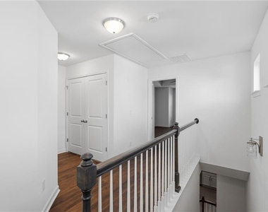 2392 Belmont Place - Photo Thumbnail 13
