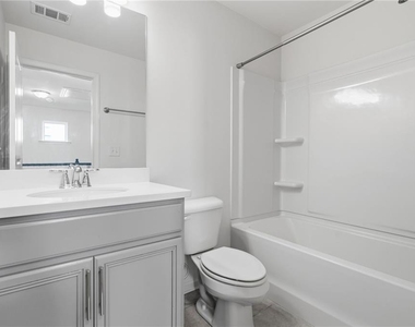 2392 Belmont Place - Photo Thumbnail 22